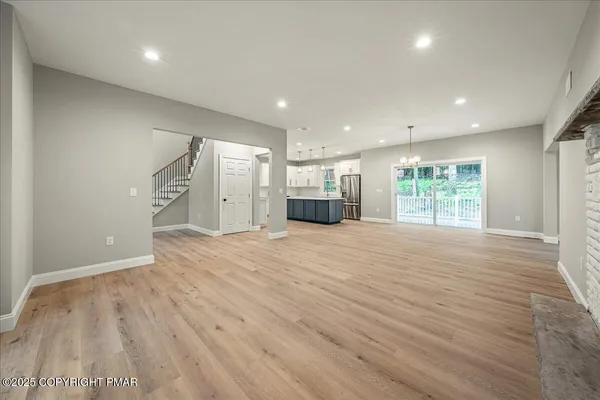 $569,000 | 141 Lookout Court, Henryville, PA 18332