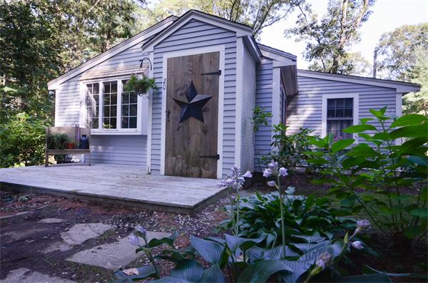 20 Byrne Road Duxbury, MA 02332 - Photo 1 of 25 Gallery Image 1