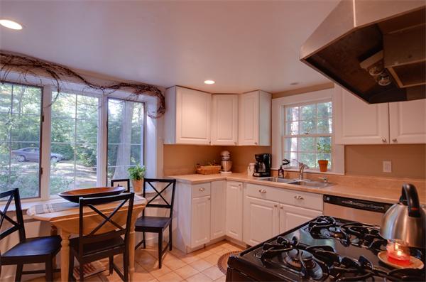 20 Byrne Road Duxbury, MA 02332 - Photo 8 of 25 Gallery Image 8