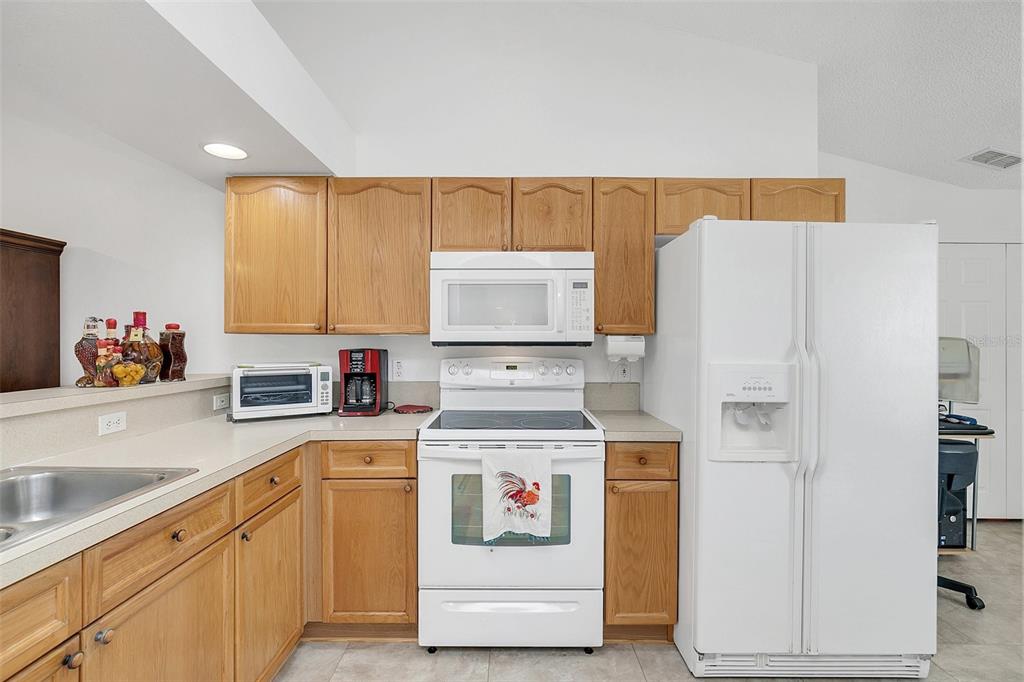 1727 Concert Road Deltona, FL 32738 - Photo 12 of 29 KITCHEN