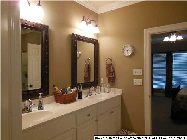 5668 Hidden Ridge Lane Baton Rouge, LA 70816 - Photo 14 of 21