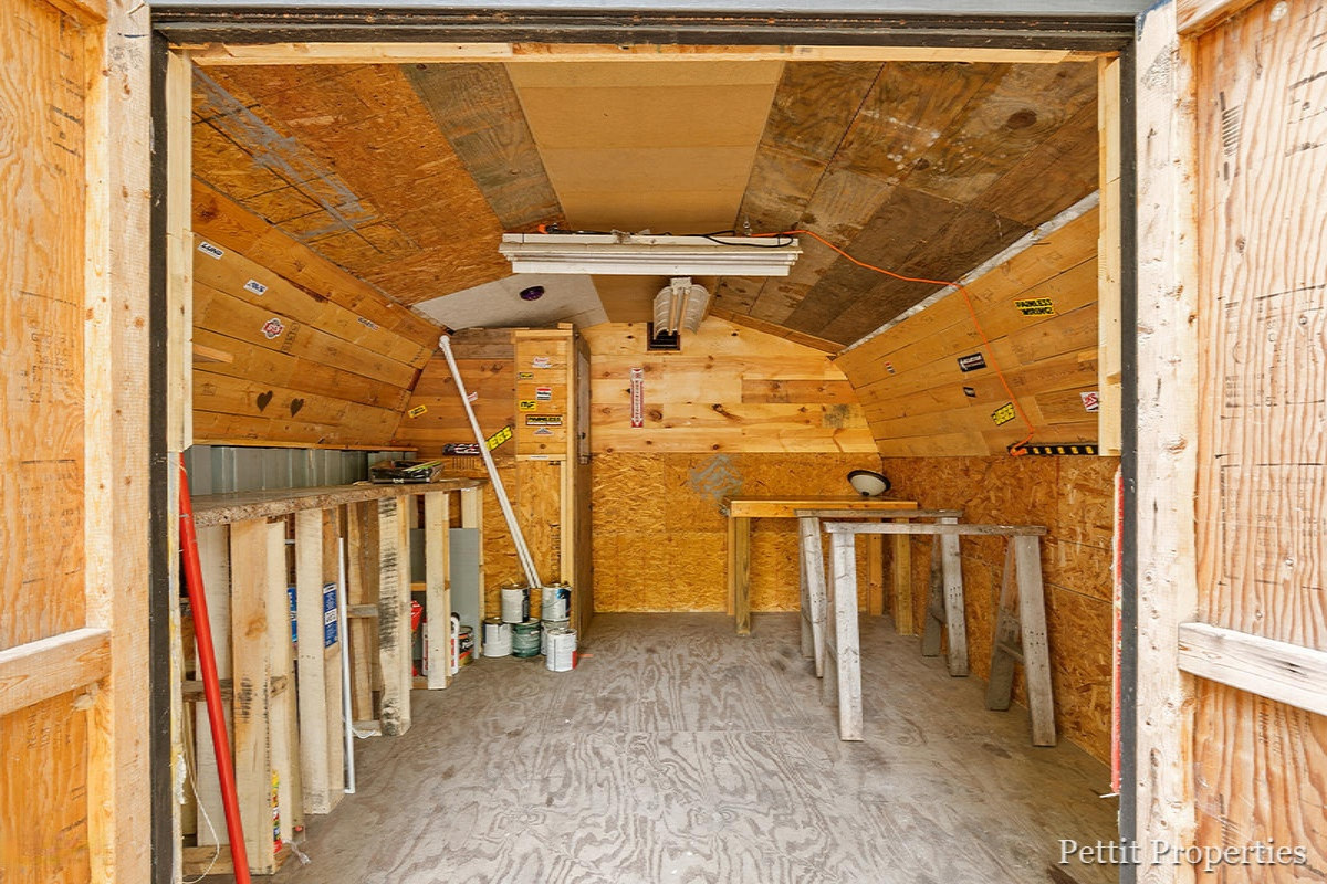 582 South Brooks Road Muskegon, MI 49442 - Photo 20 of 20 IMG_1019