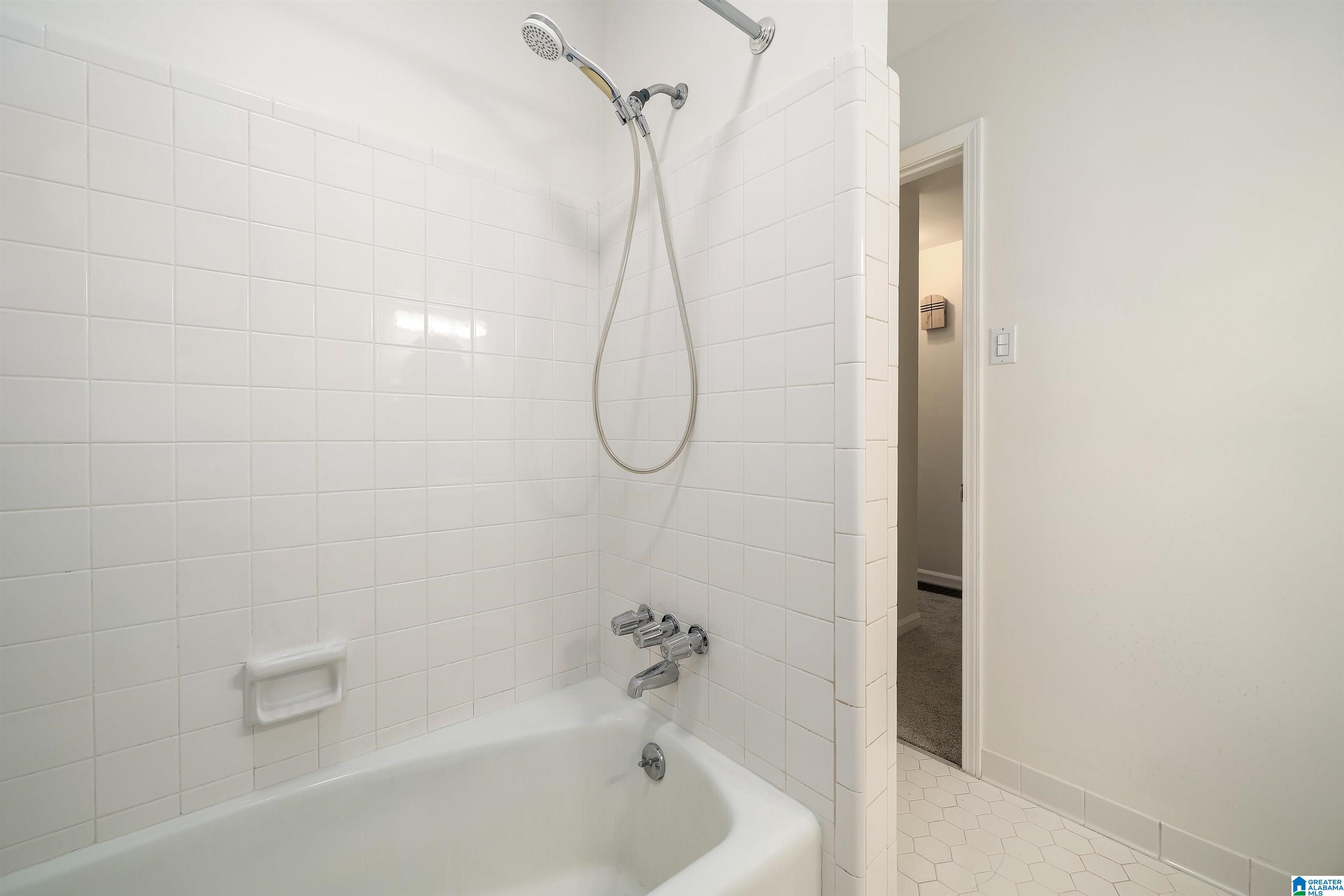1309 Sumar Road Birmingham, AL 35213 - Photo 19 of 21