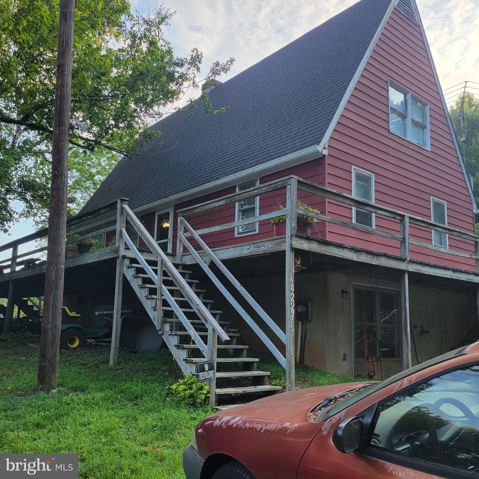 4227 Rupp Road Manchester, MD 21102 - Photo 2 of 31 a front view of a house with garden