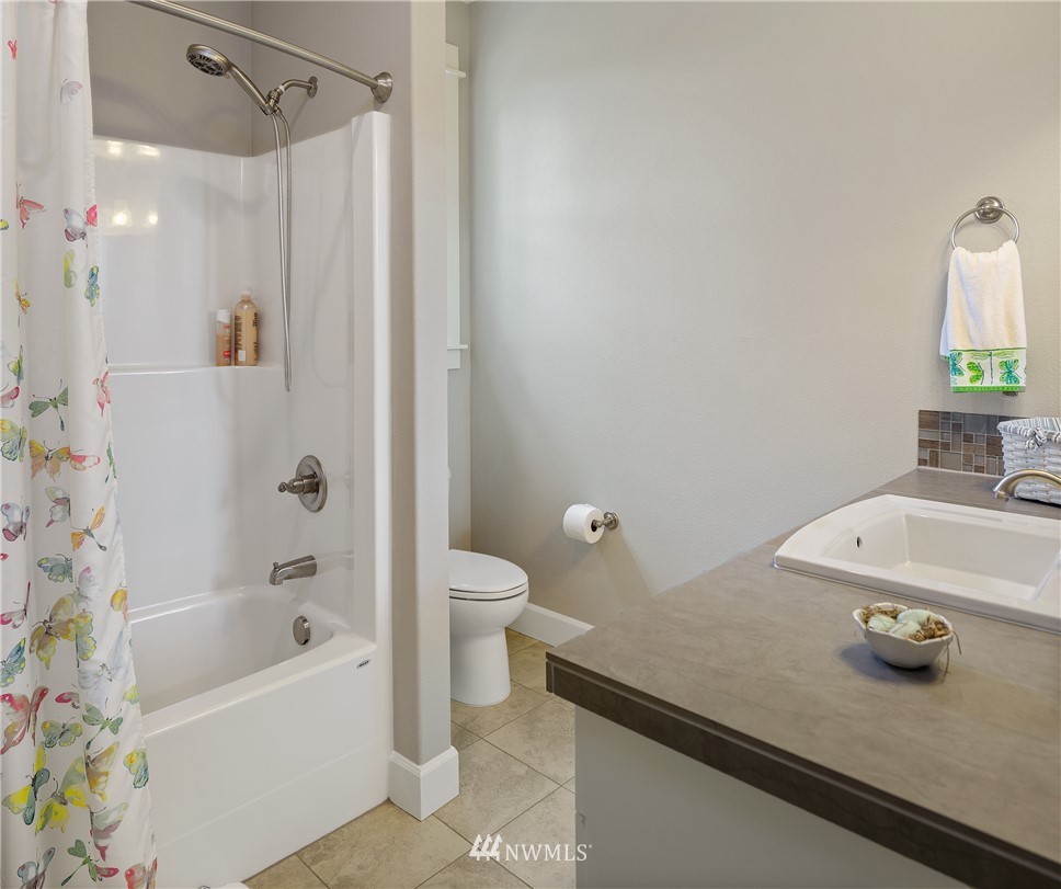4813 Castleton Road Southwest Port Orchard, WA 98367 - Photo 10 of 19 Gallery Image 10