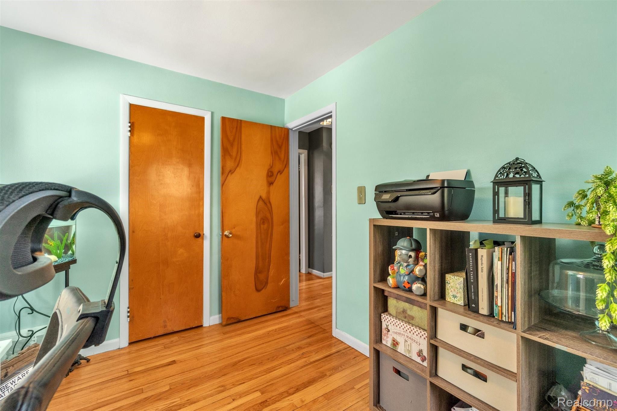 3115 Harvard Road Royal Oak, MI 48073 - Photo 18 of 34 21-3115 Harvard Rd-Windowstill Real Estate Photography-21.jpg