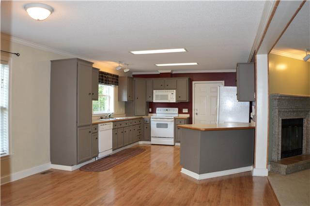 392 Joslin Branch Road White Bluff, TN 37187 - Photo 7 of 17 Gallery Image 7