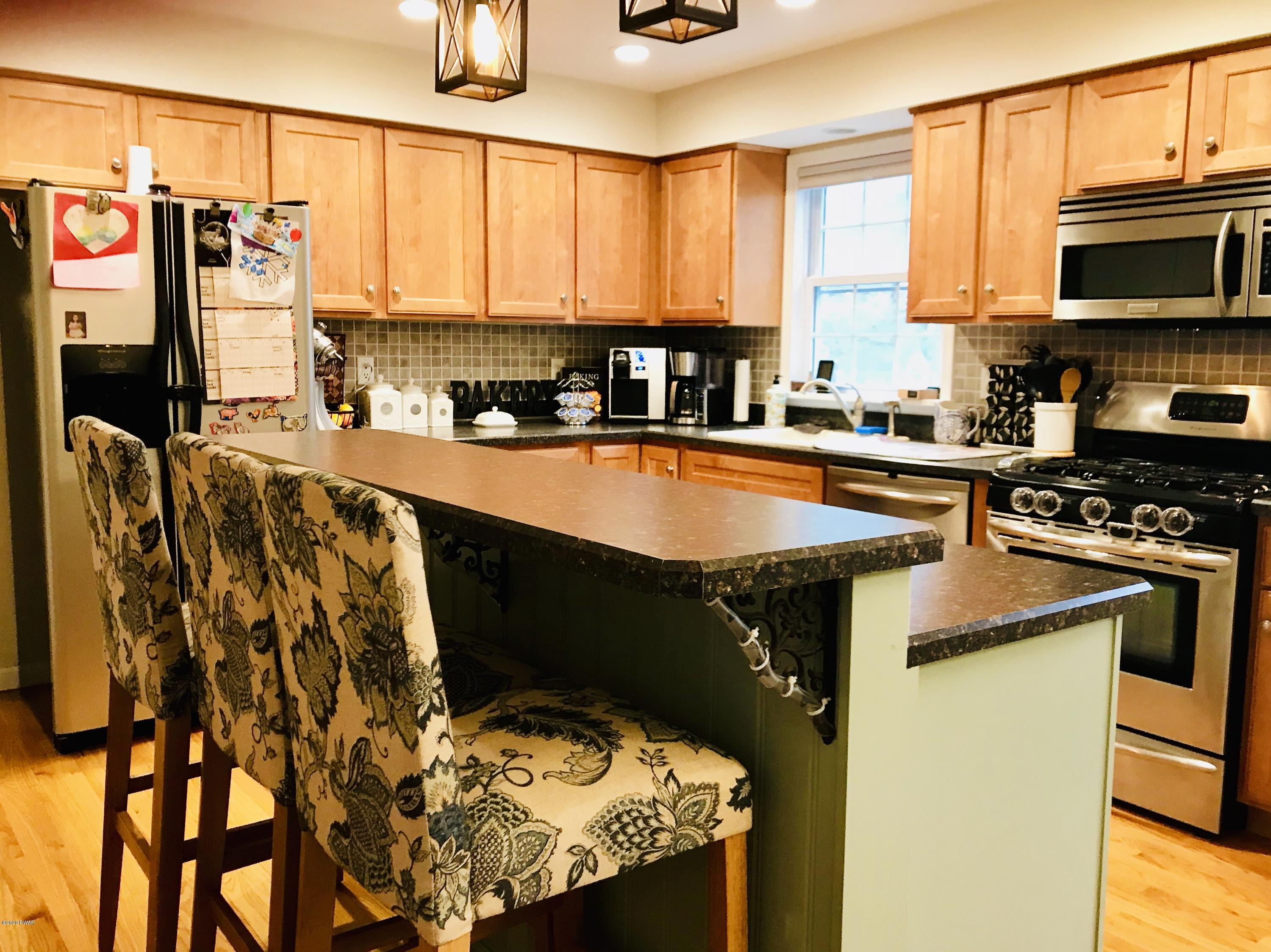148 Oneida Road Shohola, PA 18458 - Photo 4 of 37 fullsizeoutput_88b