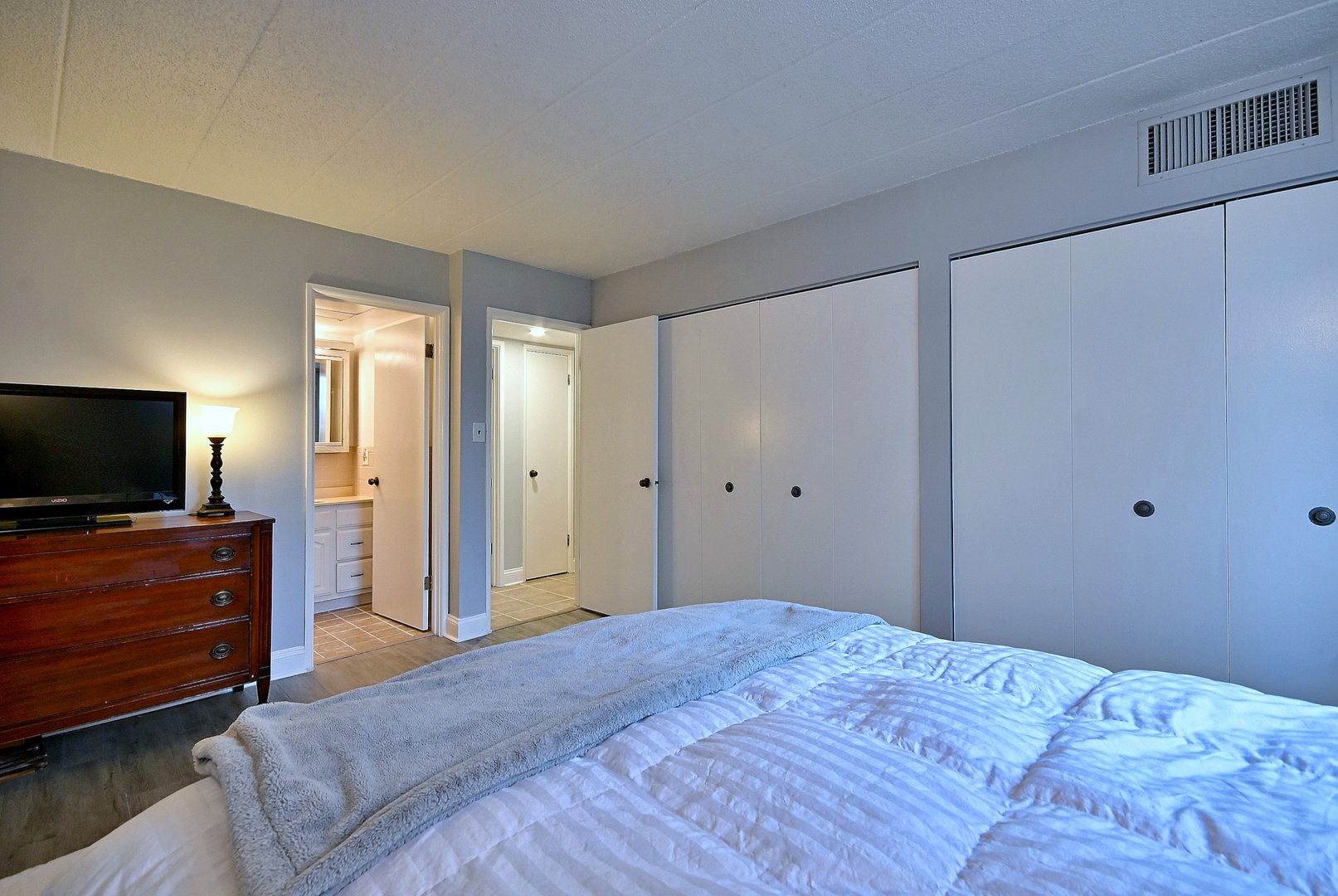 110 West Butterfield Road, Unit 309S Elmhurst, IL 60126 - Photo 21 of 44 Gallery Image 21