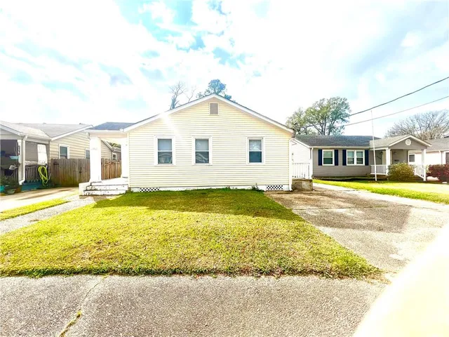 $2,000 | 718 Jefferson Park West, Jefferson, LA 70121