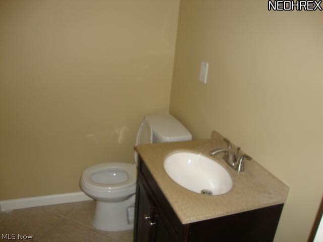 13096 Cedar Road Cleveland, OH 44118 - Photo 14 of 19 Rexwood bath #2