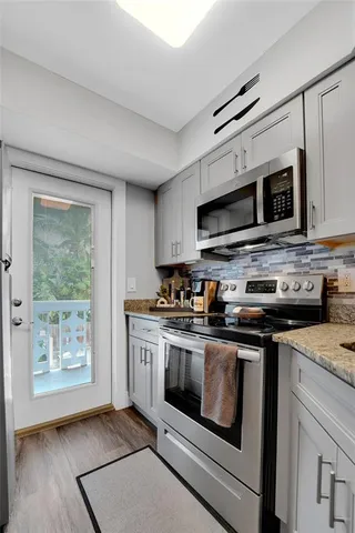 $172,500 | 2161 Northeast 42nd Court, Unit 215, Lighthouse Point, FL 33064