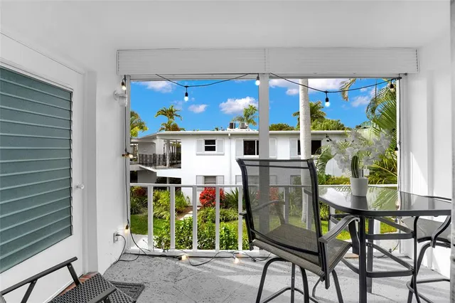 $172,500 | 2161 Northeast 42nd Court, Unit 215, Lighthouse Point, FL 33064