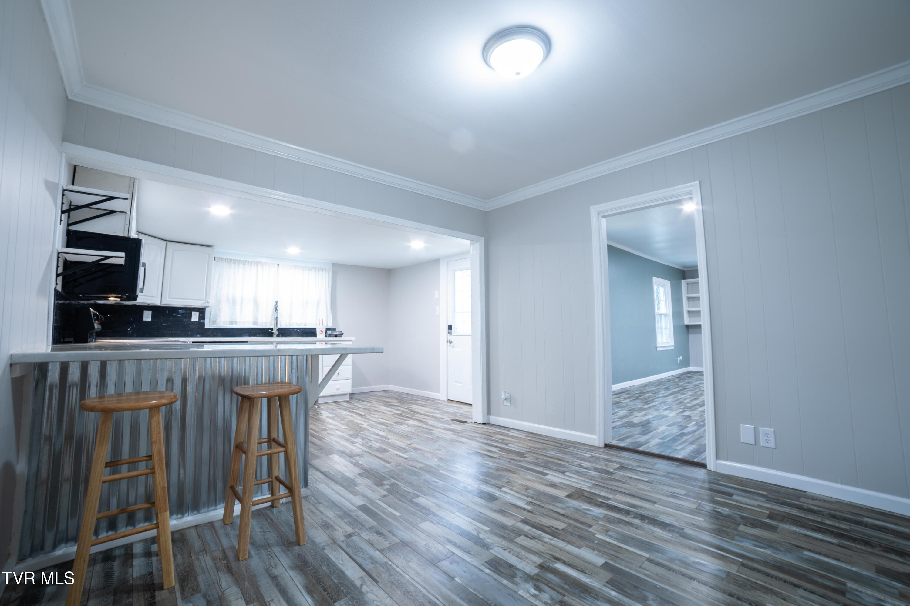 681 Princeton Road Johnson City, TN 37601 - Photo 11 of 37 Kitchen
