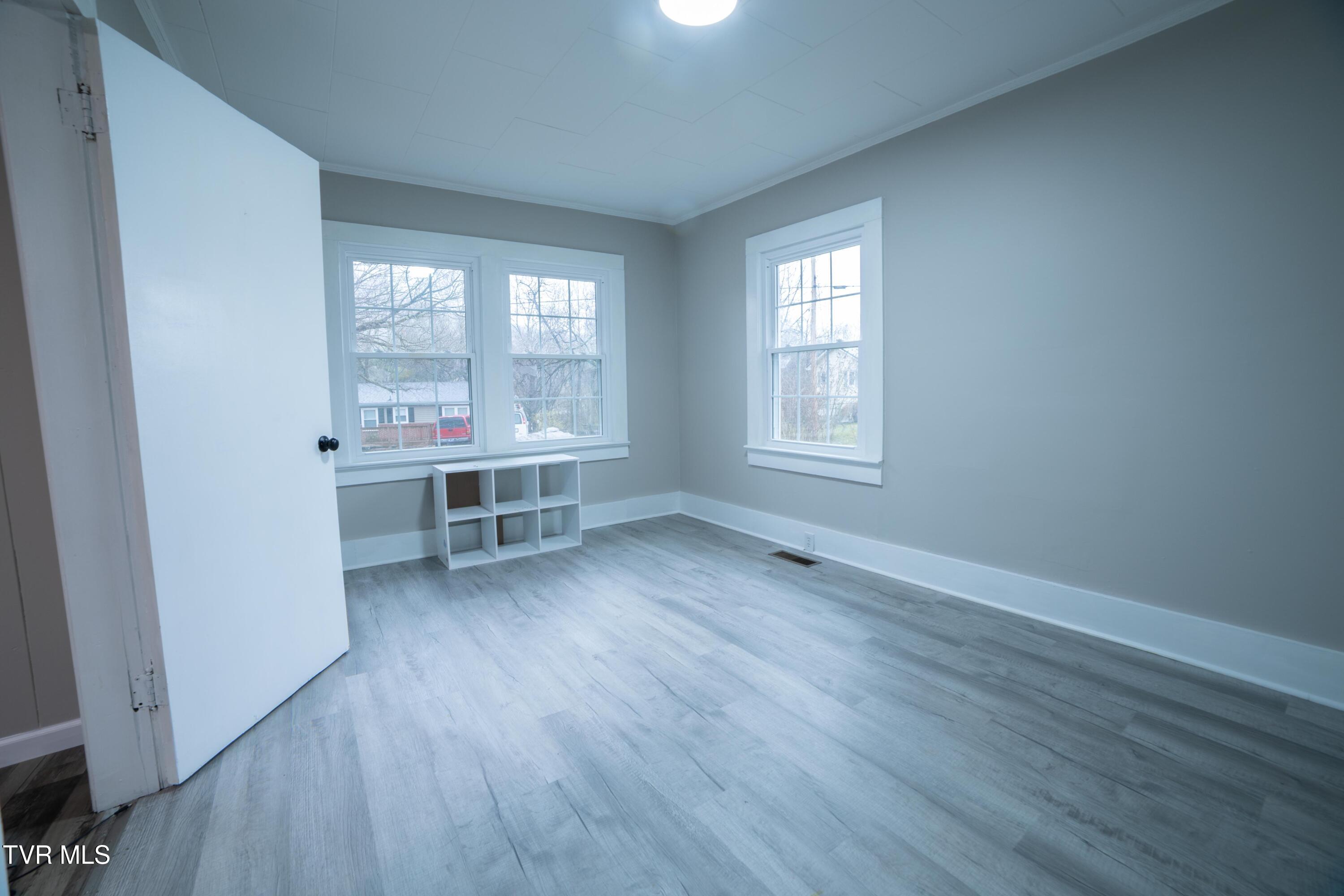 681 Princeton Road Johnson City, TN 37601 - Photo 12 of 37 Bedroom 1