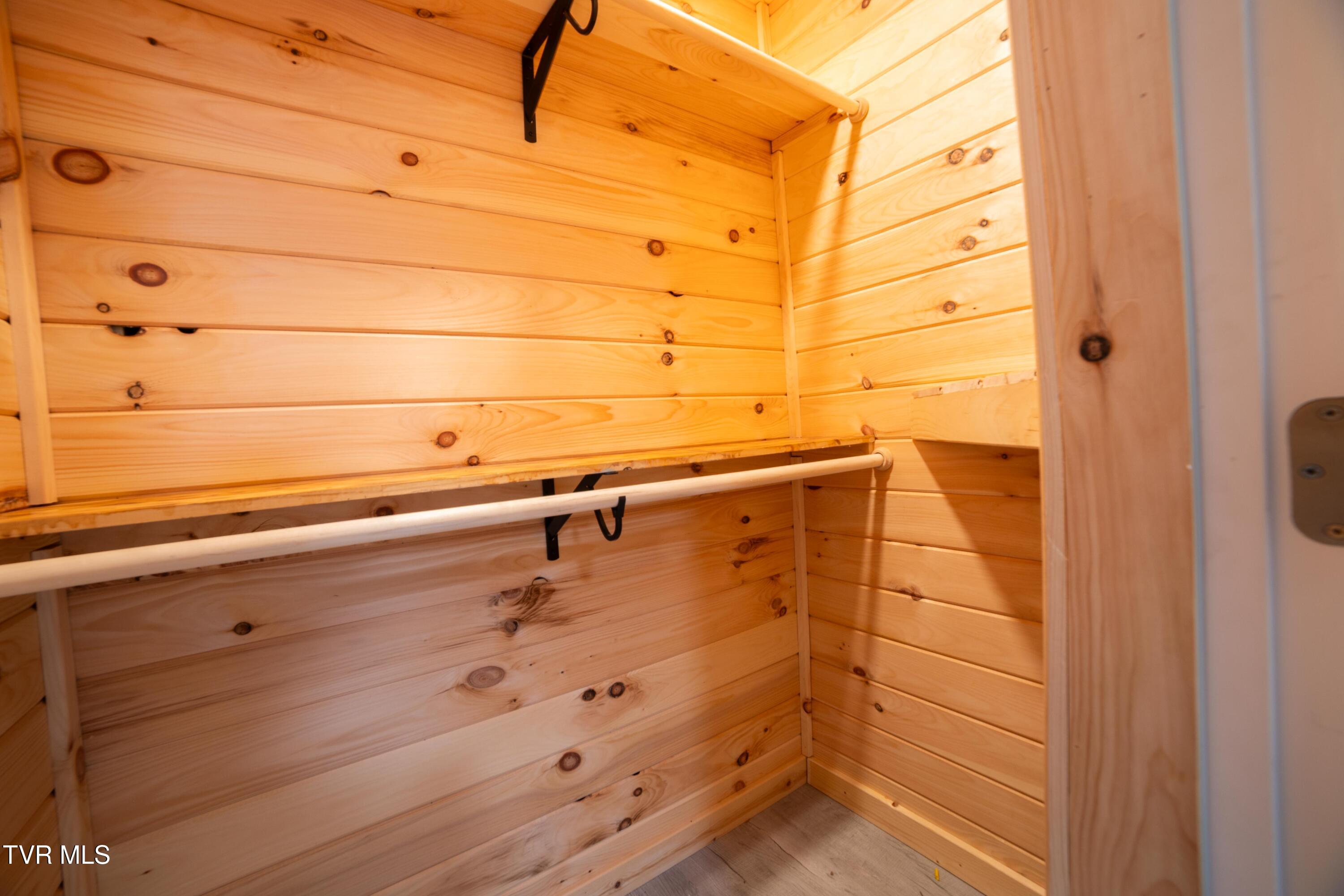 681 Princeton Road Johnson City, TN 37601 - Photo 20 of 37 Closet