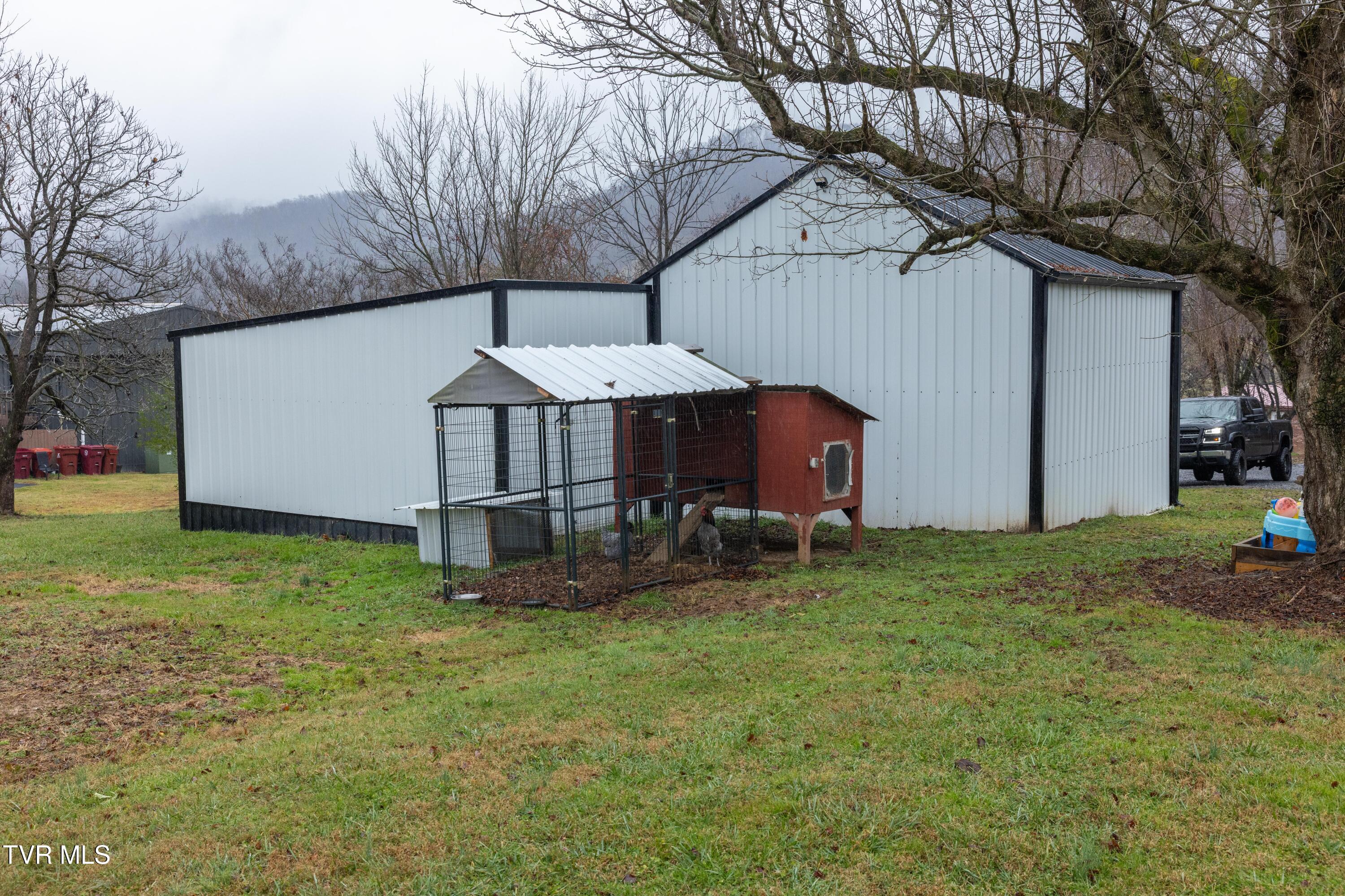 681 Princeton Road Johnson City, TN 37601 - Photo 30 of 37 outbuildings