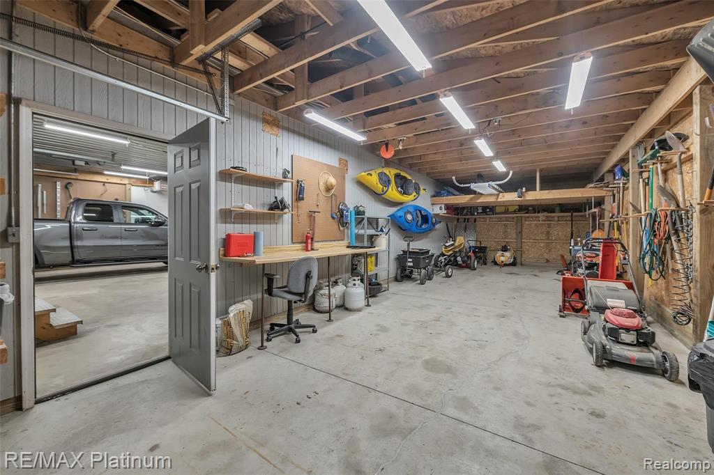 4664 Hinchey Road Howell, MI 48843 - Photo 48 of 64