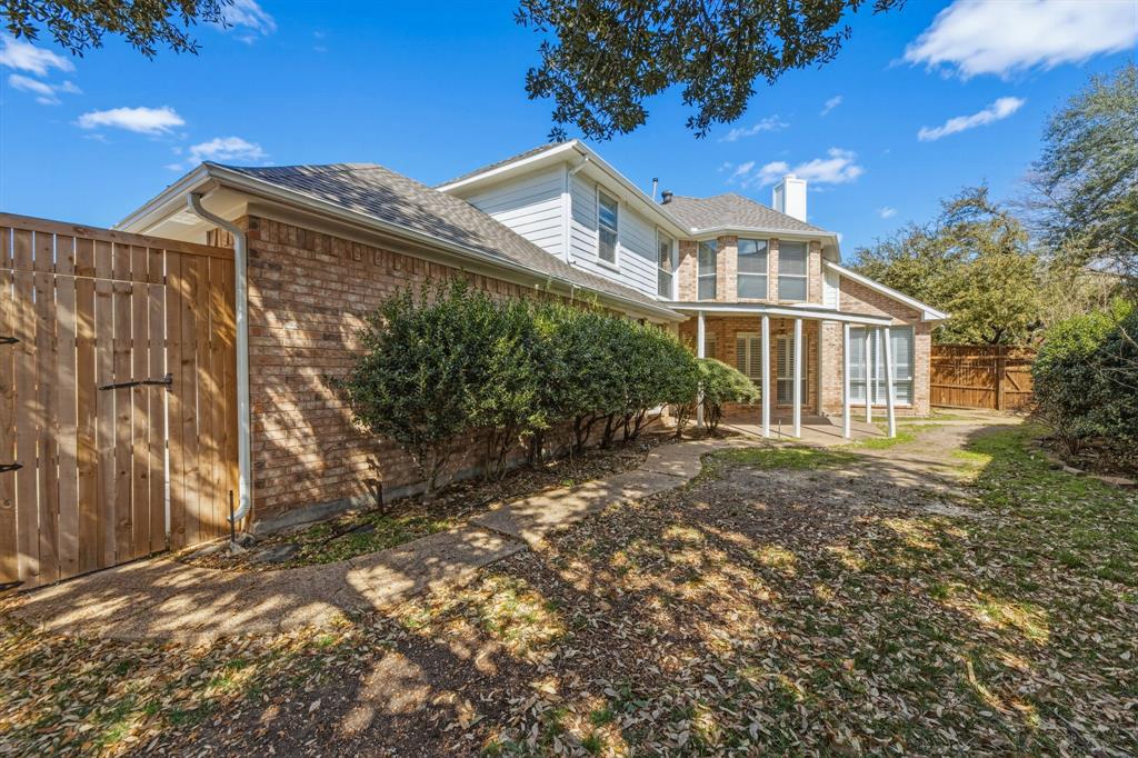 4124 Briarbend Road Dallas, TX 75287 - Photo 4 of 40
