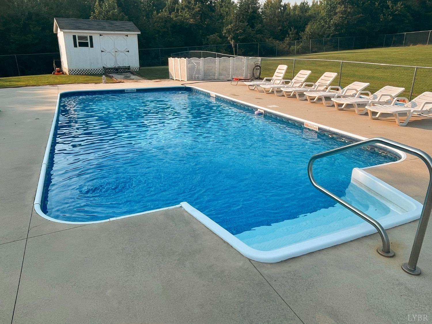 1009 Fall Creek Road Ringgold, VA 24586 - Photo 55 of 58 a view of a room with a swimming pool