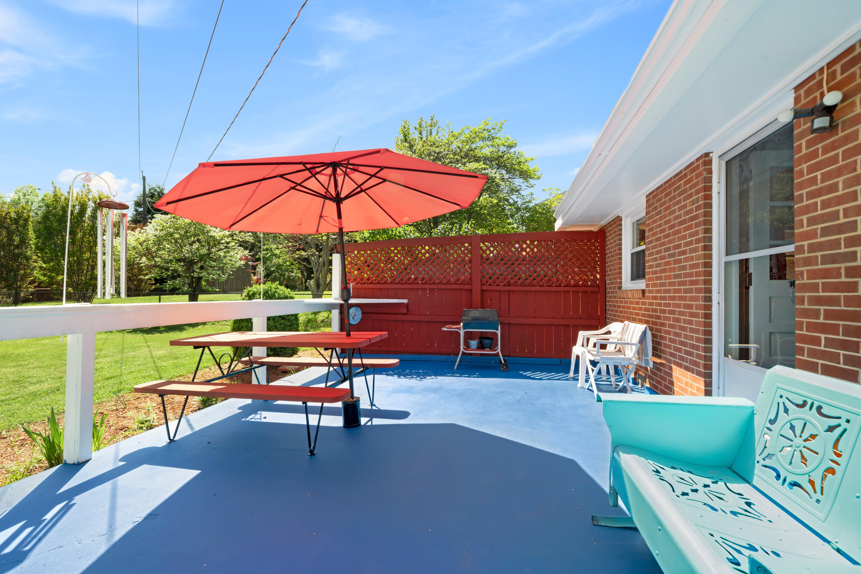 133 Frontier Road Northeast Roanoke, VA 24012 - Photo 3 of 18 Large Patio
