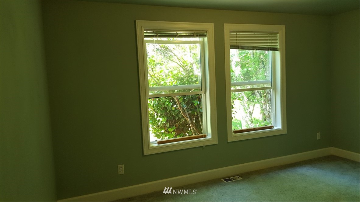 13481 Forsman Road Southeast Olalla, WA 98359 - Photo 12 of 20 Gallery Image 12