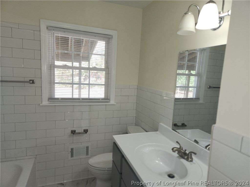 5201 Hampton Road Fayetteville, NC 28311 - Photo 6 of 17 Gallery Image 6