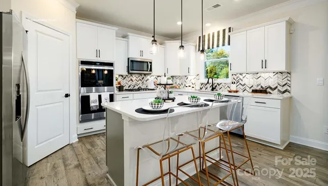 $575,000 | 7154 Sylvan Retreat Drive, Denver, NC 28037