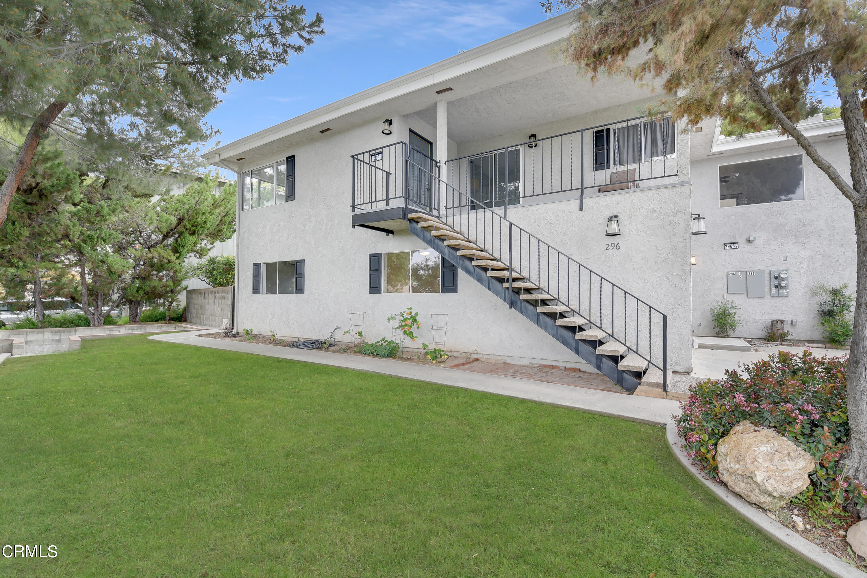 296 Foothill Drive Fillmore, CA 93015 - Photo 3 of 17 a view of a house with a yard