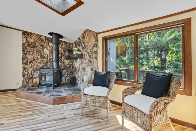 $889,000 | 110 Alta Avenue, Lagunitas, CA 94938