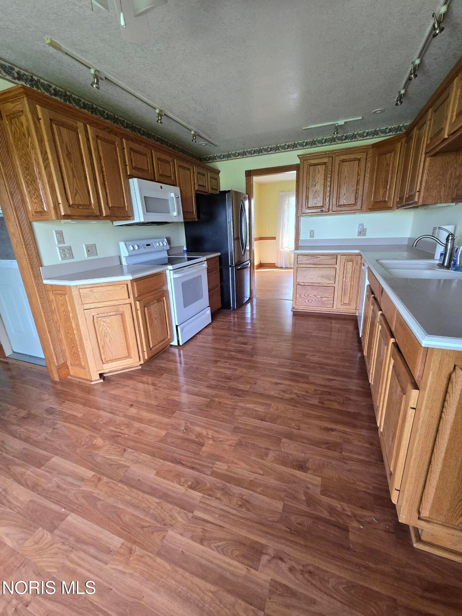 18565 West Moline-Martin Road Martin, OH 43445 - Photo 5 of 26 20260403_165324