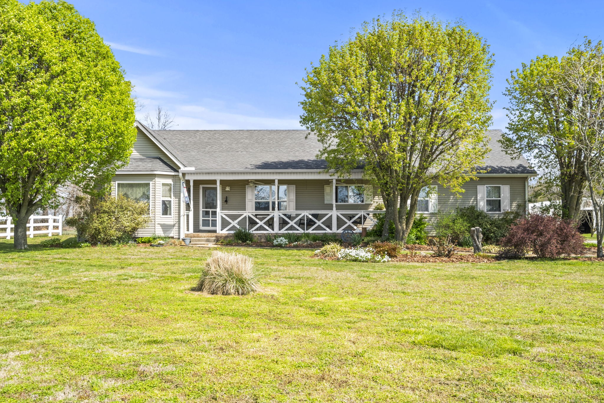 4760 Barren Plains Road Springfield, TN 37172 - Photo 2 of 47 a view of a house with swimming pool and a yard