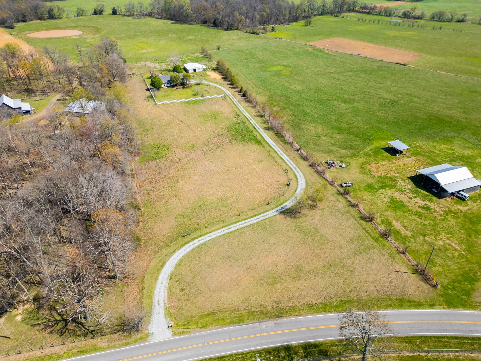 4760 Barren Plains Road Springfield, TN 37172 - Photo 3 of 47 a view of a swimming pool with a yard