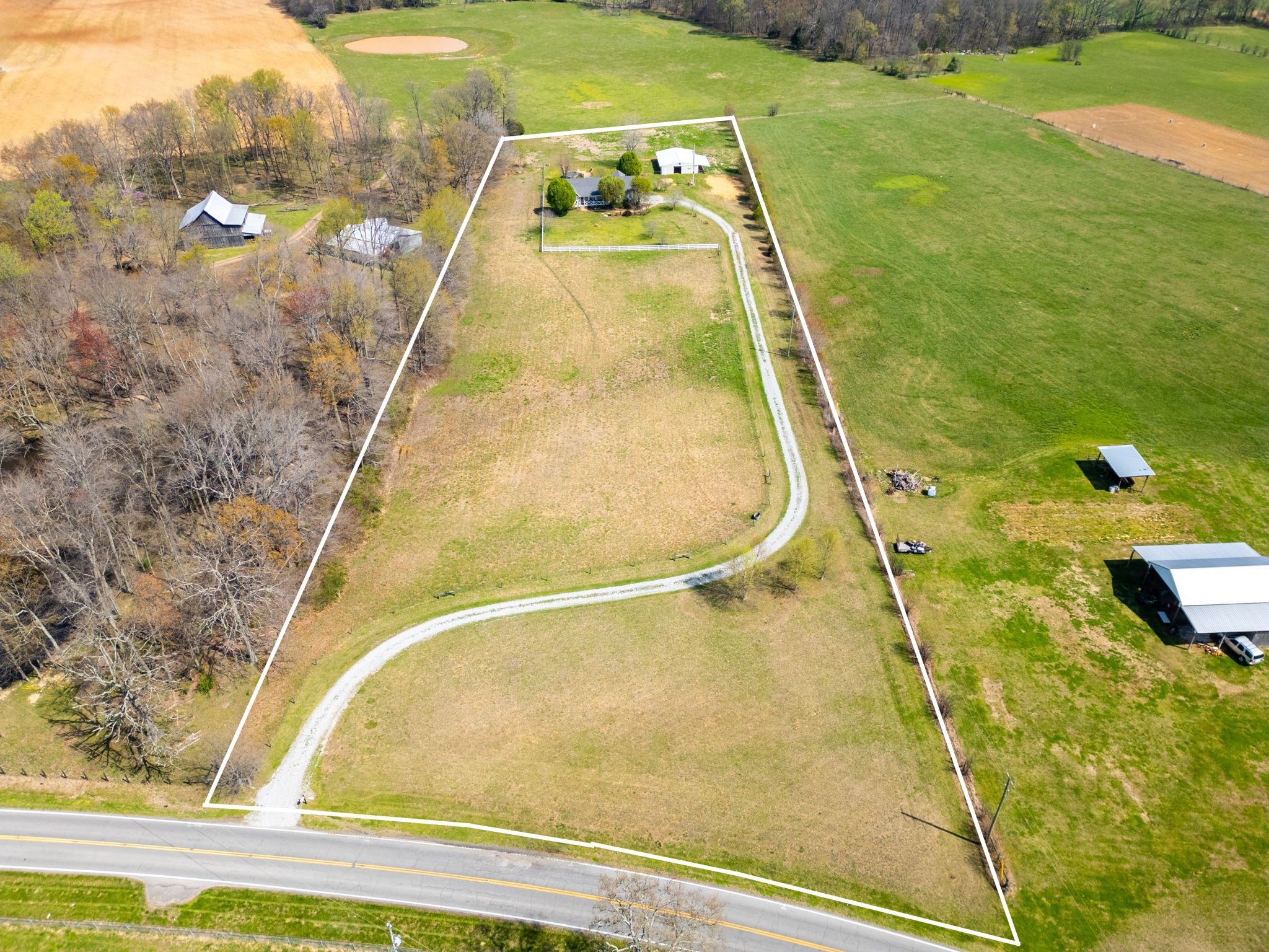 4760 Barren Plains Road Springfield, TN 37172 - Photo 4 of 47 a view of swimming pool