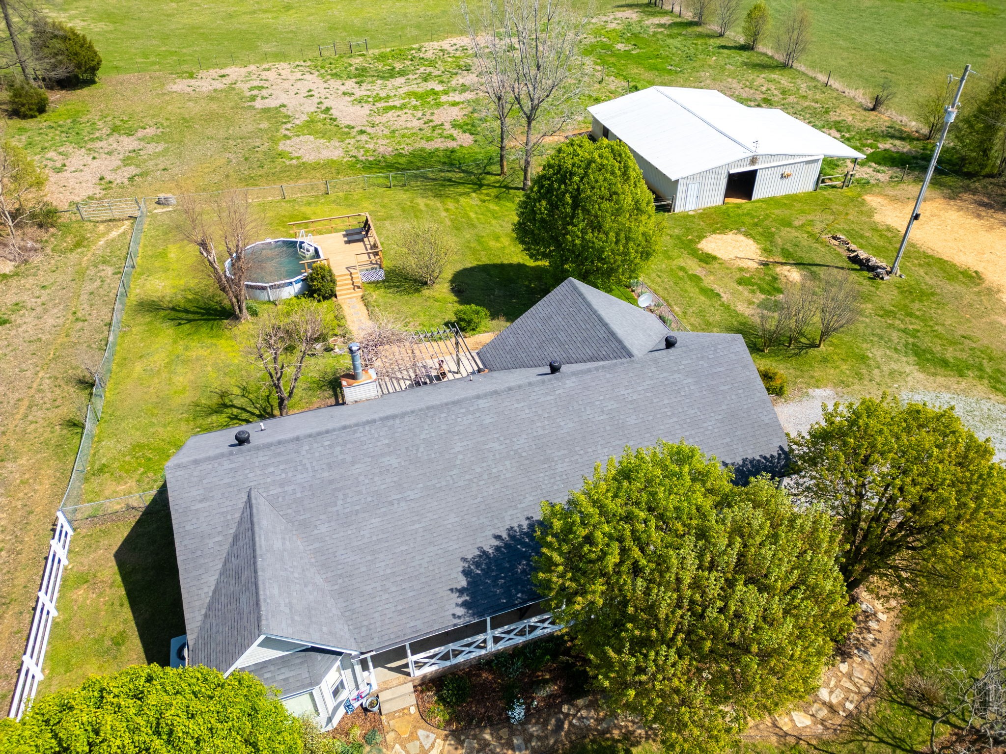 4760 Barren Plains Road Springfield, TN 37172 - Photo 42 of 47 a view of a lake with a building in the background