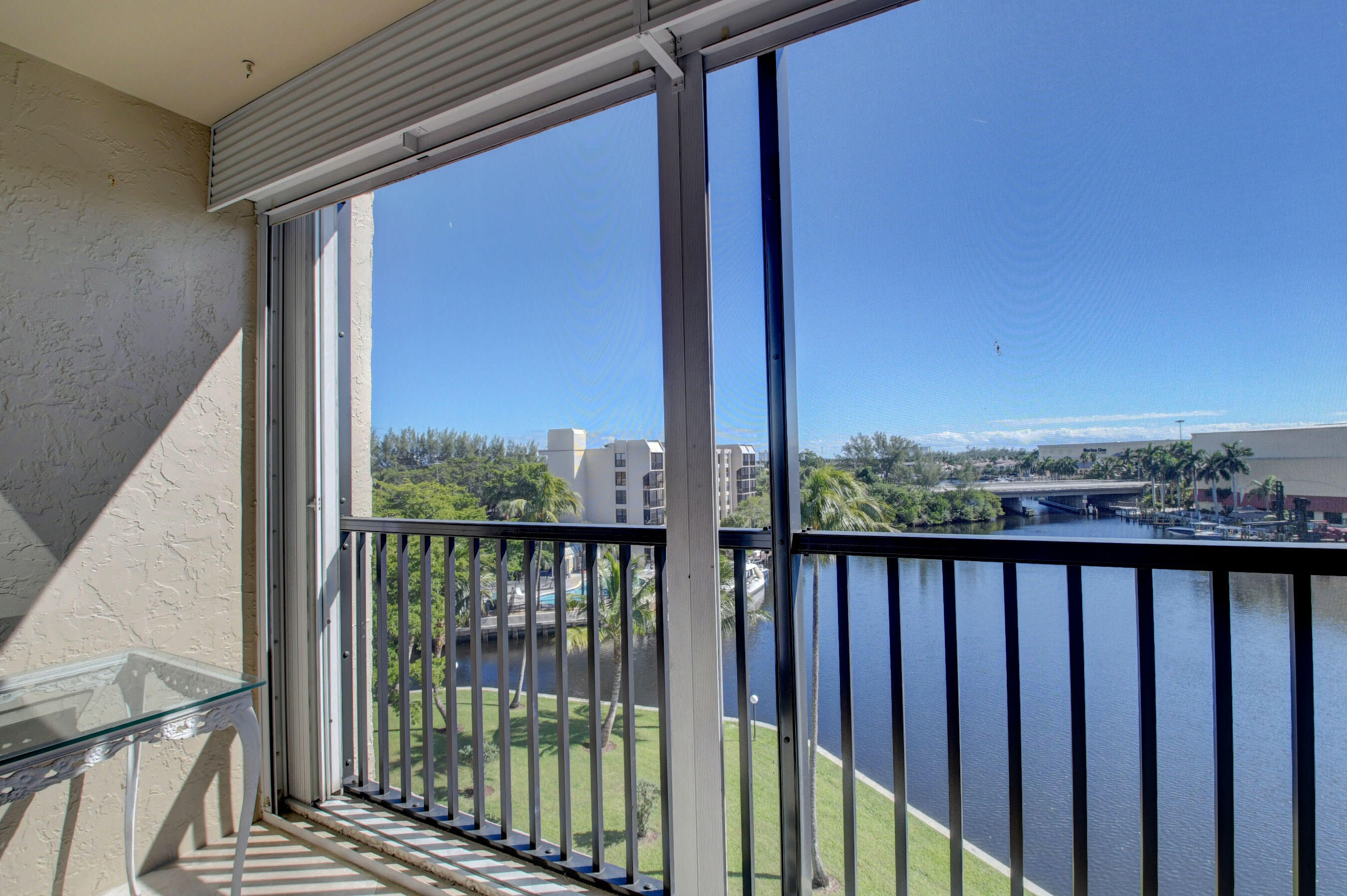 7 Royal Palm Way, Unit 6080 Boca Raton, FL 33432 - Photo 8 of 55 SCREENED BALCONY