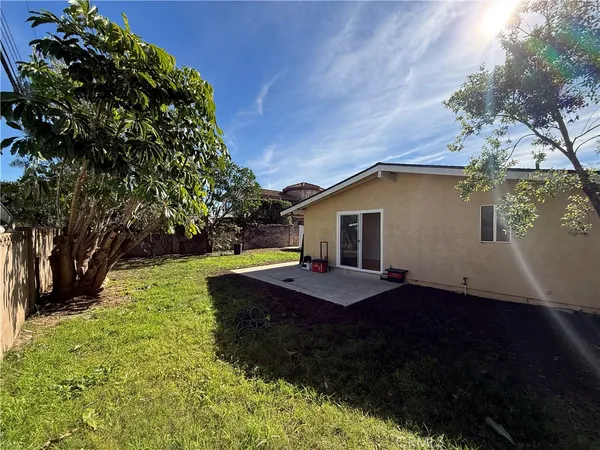 $2,850 | 270 Joann Street, Unit B, Costa Mesa, CA 92626