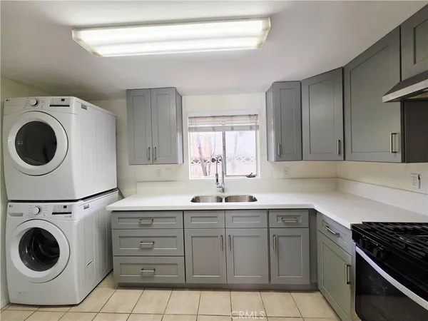 $2,850 | 270 Joann Street, Unit B, Costa Mesa, CA 92626