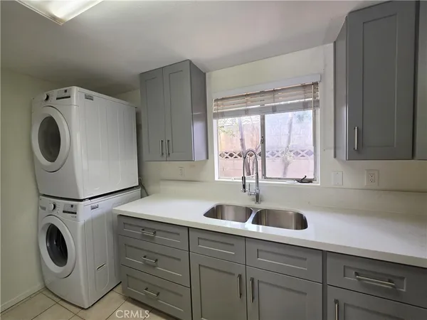 $2,850 | 270 Joann Street, Unit B, Costa Mesa, CA 92626