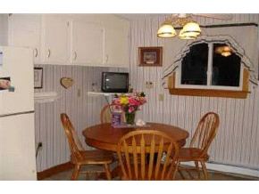 2 Apache Street Dover, NH 03820 - Photo 2 of 8