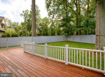 827 Ninovan Road Southeast Vienna, VA 22180 - Photo 11 of 30 Ipe wood deck
