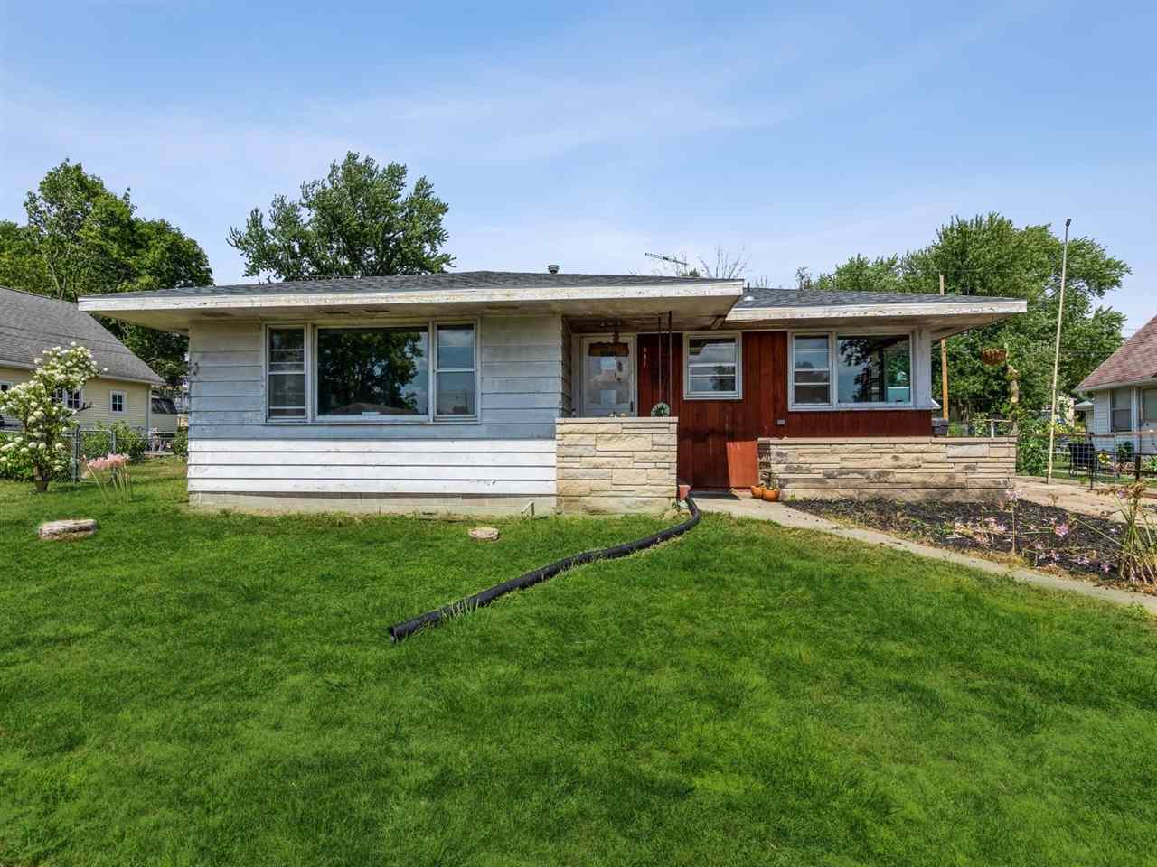 341 East 3rd Street Riverside, IA 52327 - Photo 1 of 18 Gallery Image 1