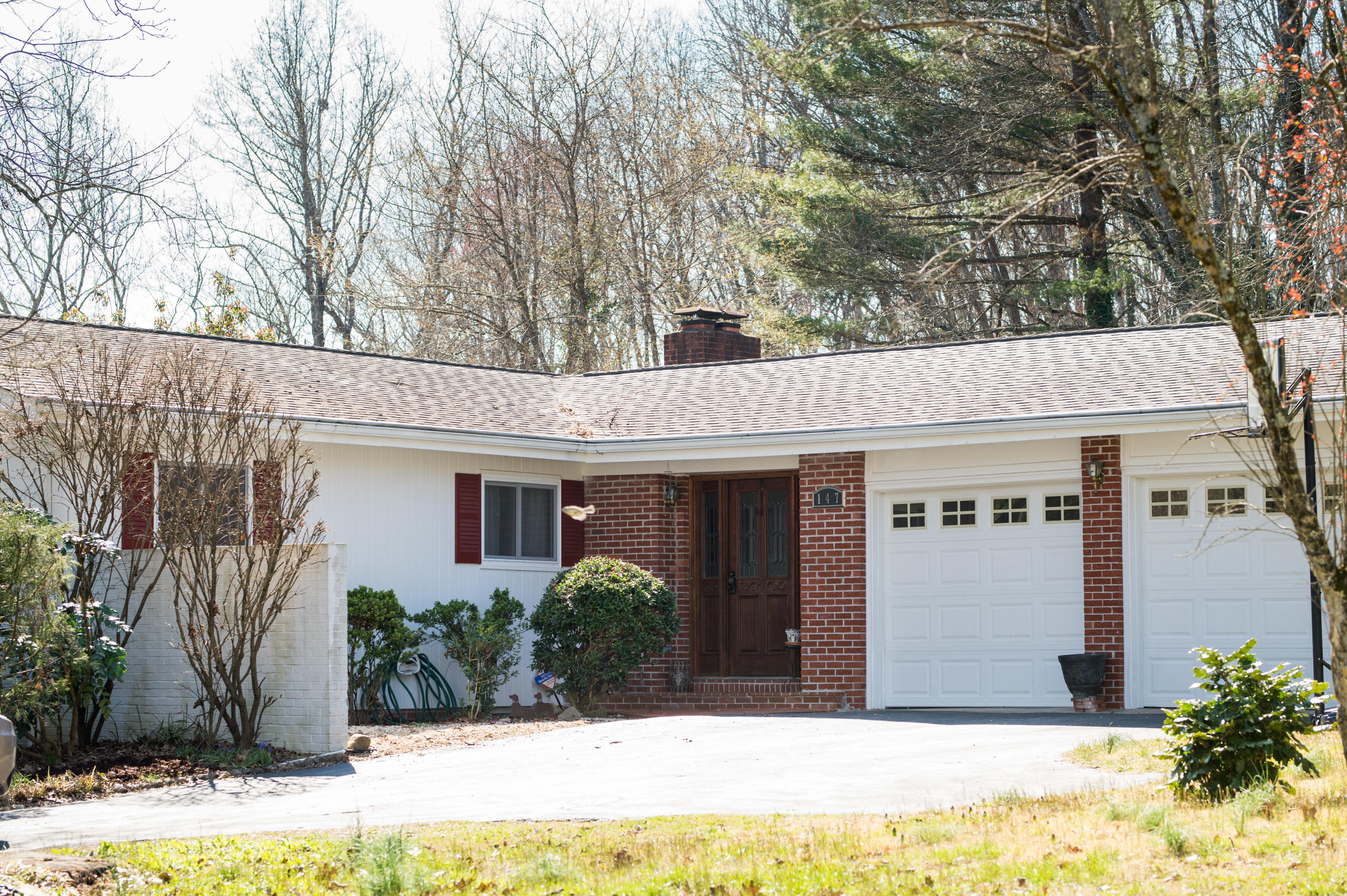 147 Nebraska Avenue Oak Ridge, TN 37830 - Photo 1 of 38 147Nebraska-100