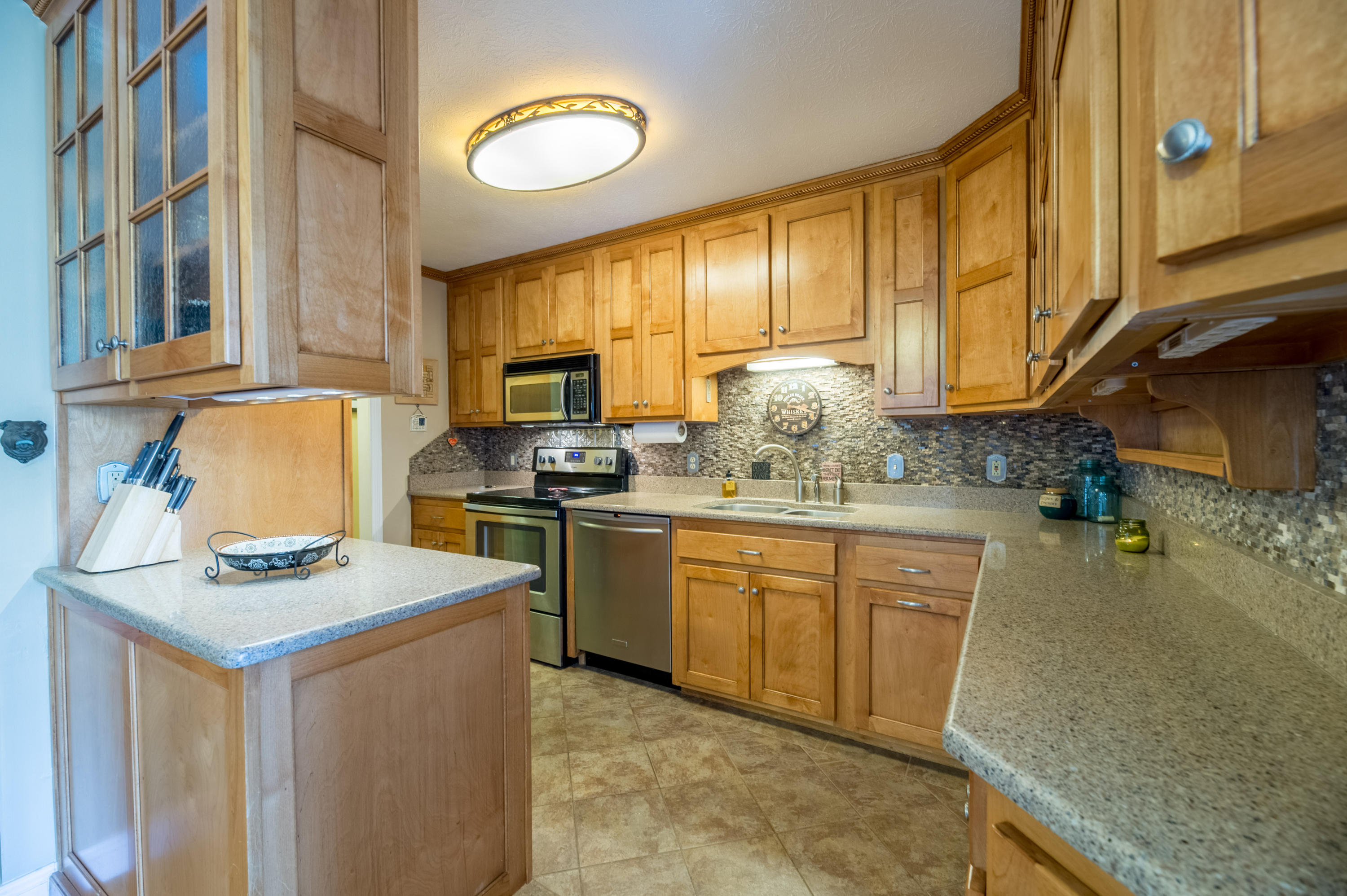 147 Nebraska Avenue Oak Ridge, TN 37830 - Photo 11 of 38 147Nebraska-116