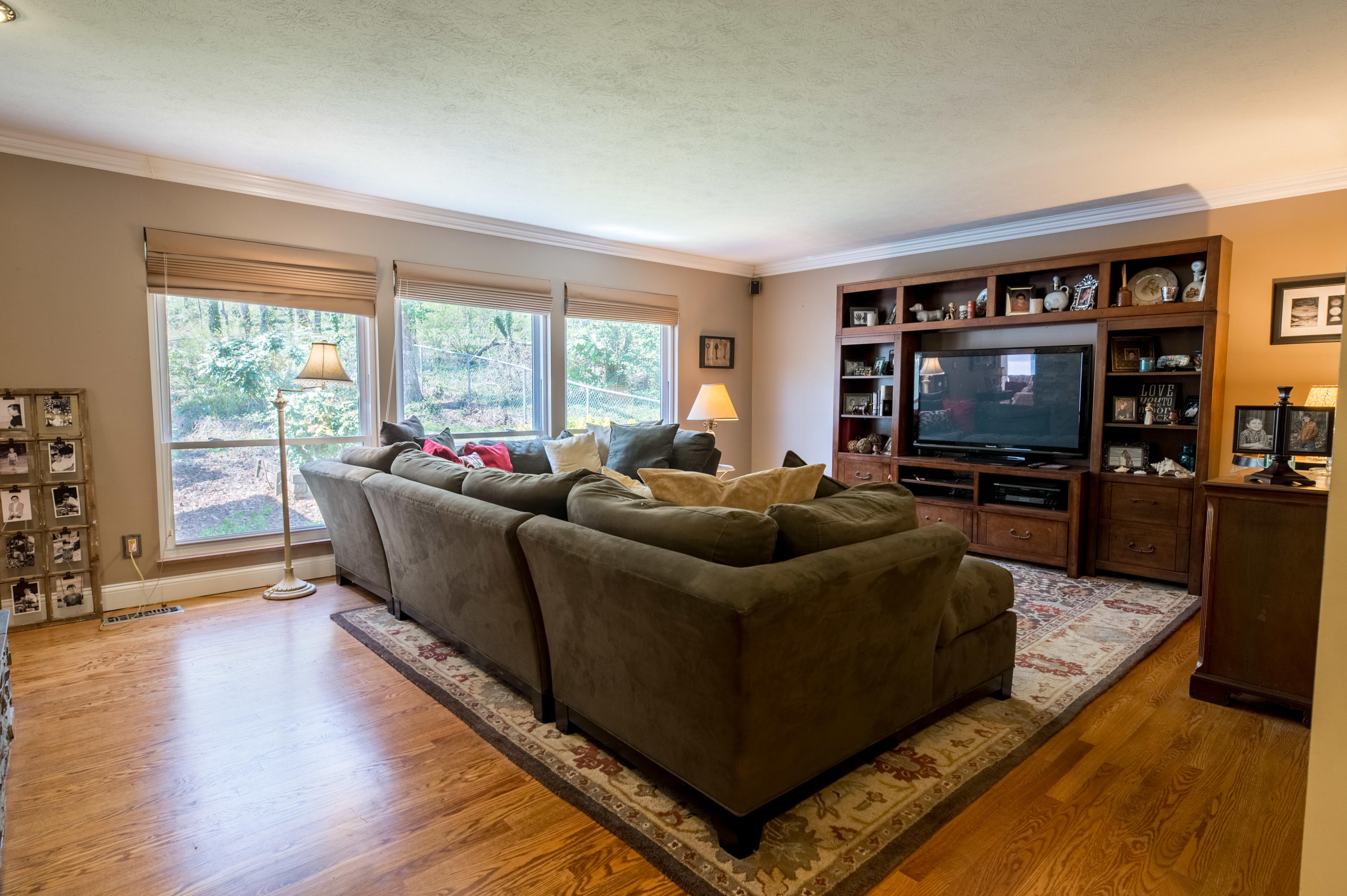 147 Nebraska Avenue Oak Ridge, TN 37830 - Photo 6 of 38 147Nebraska-106
