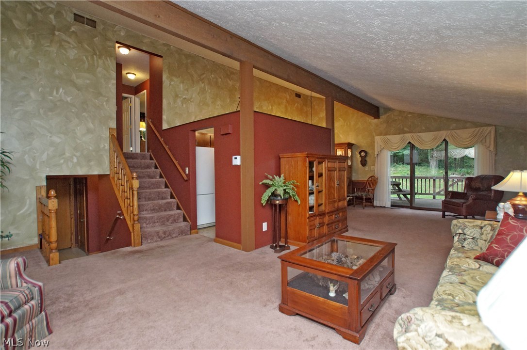 8850 Robinson Road Chardon, OH 44024 - Photo 17 of 34