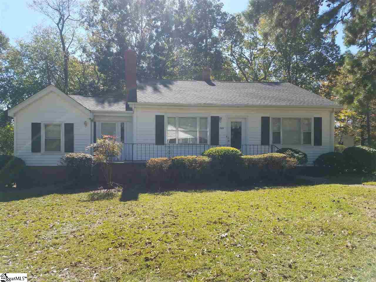 121 West Lee Road Taylors, SC 29687 - Photo 1 of 11 Gallery Image 1