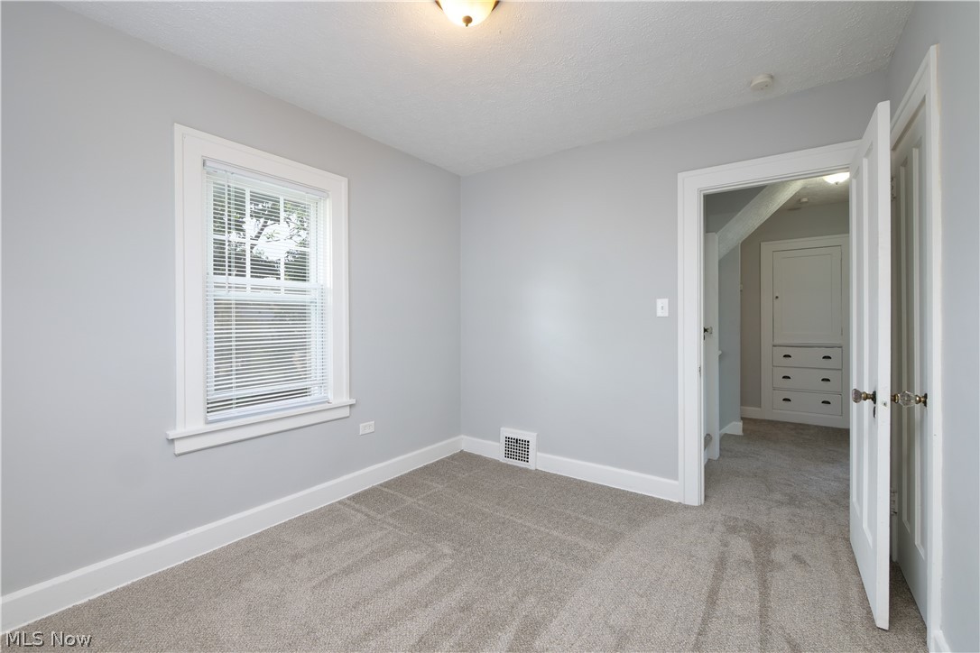 3340 Berkeley Road Cleveland, OH 44118 - Photo 25 of 35