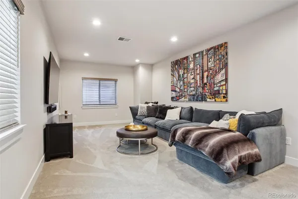 $3,800 | 2862 East 103rd Avenue, Thornton, CO 80229