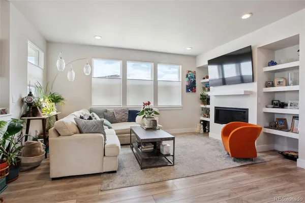 $3,800 | 2862 East 103rd Avenue, Thornton, CO 80229